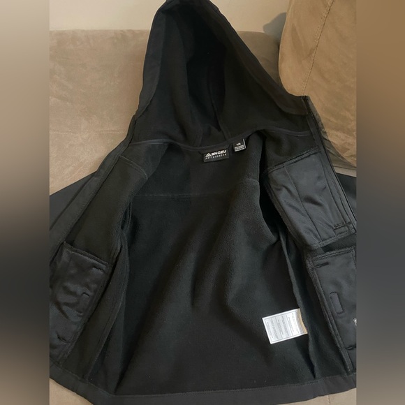 SNOZU Performance Jacket - Picture 4 of 8